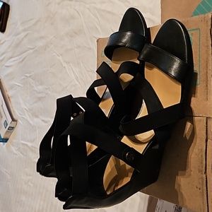 Liz Claiborne black strappy wedges